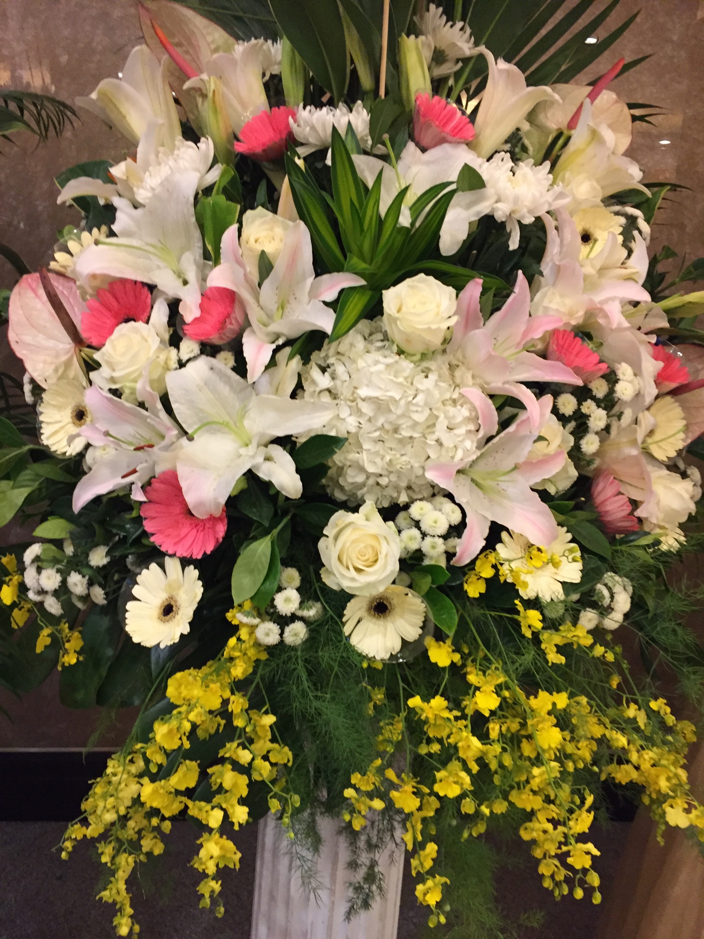 編號:A0048----粉白高架花籃